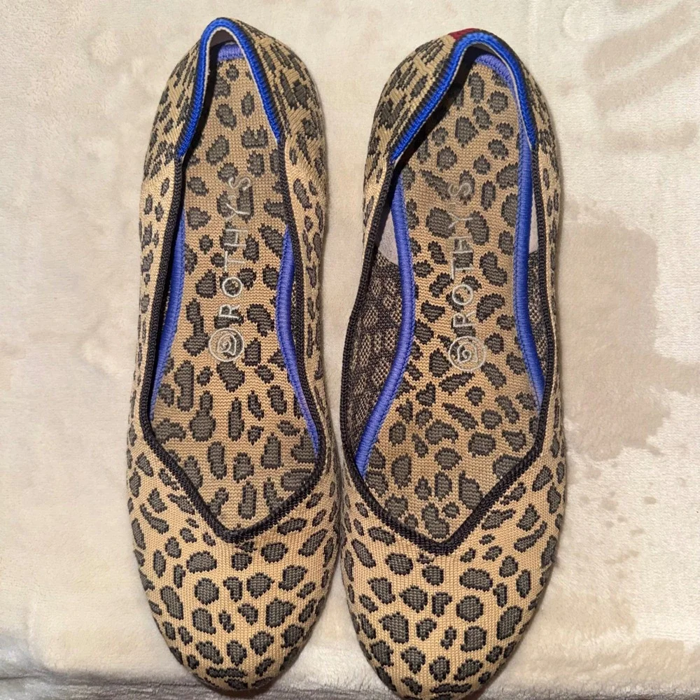 Rothys The Flat Round Toe Ballet Flats Spotted Leopard Print 9W Retired